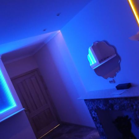 Appartement Коломийський Провулок 17/31А à Kiev Extérieur photo